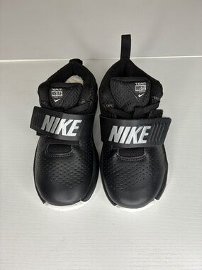 Nike Kids Black and White Strap Sneakers